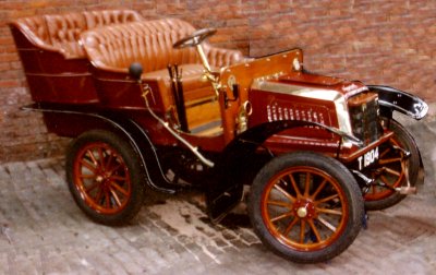 Photo  of a typical car of this period