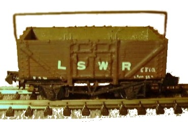 LSWR 8 plank wagon model